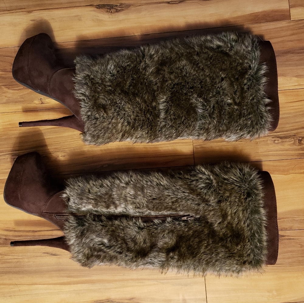 Fur boots